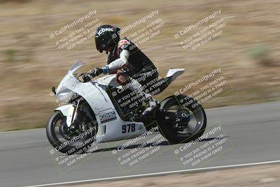 media/Apr-20-2025-AHRMA (Sun) [[393a79c373]]/Race/Group 3/Turn 4b/